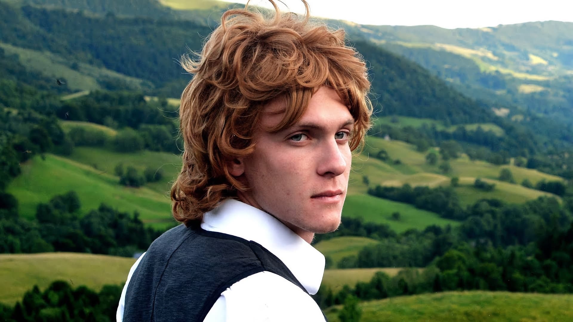 The Hobbit: The Origins of Cantal Background