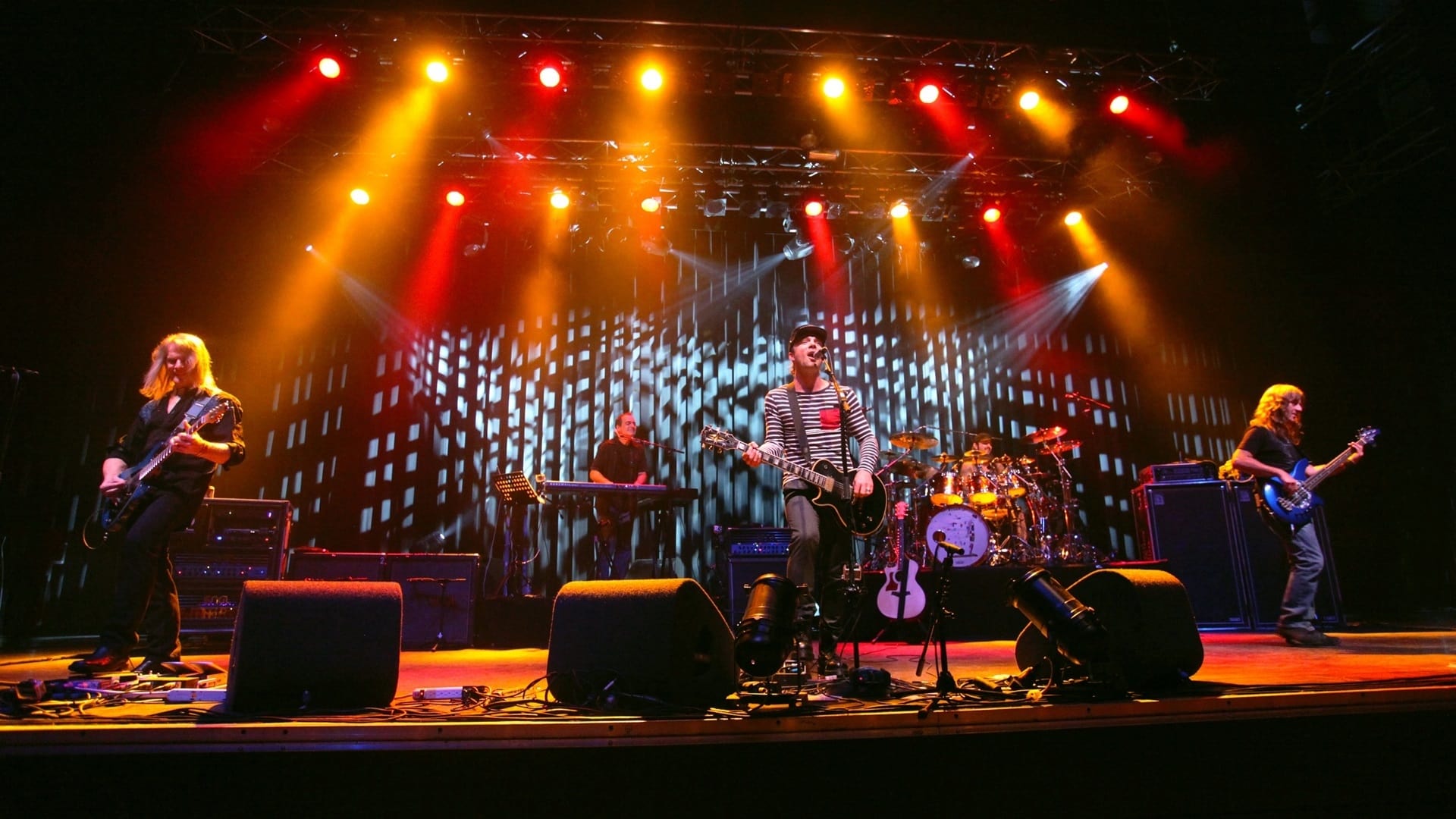 Flying Colors : Third Stage - Live in London Background