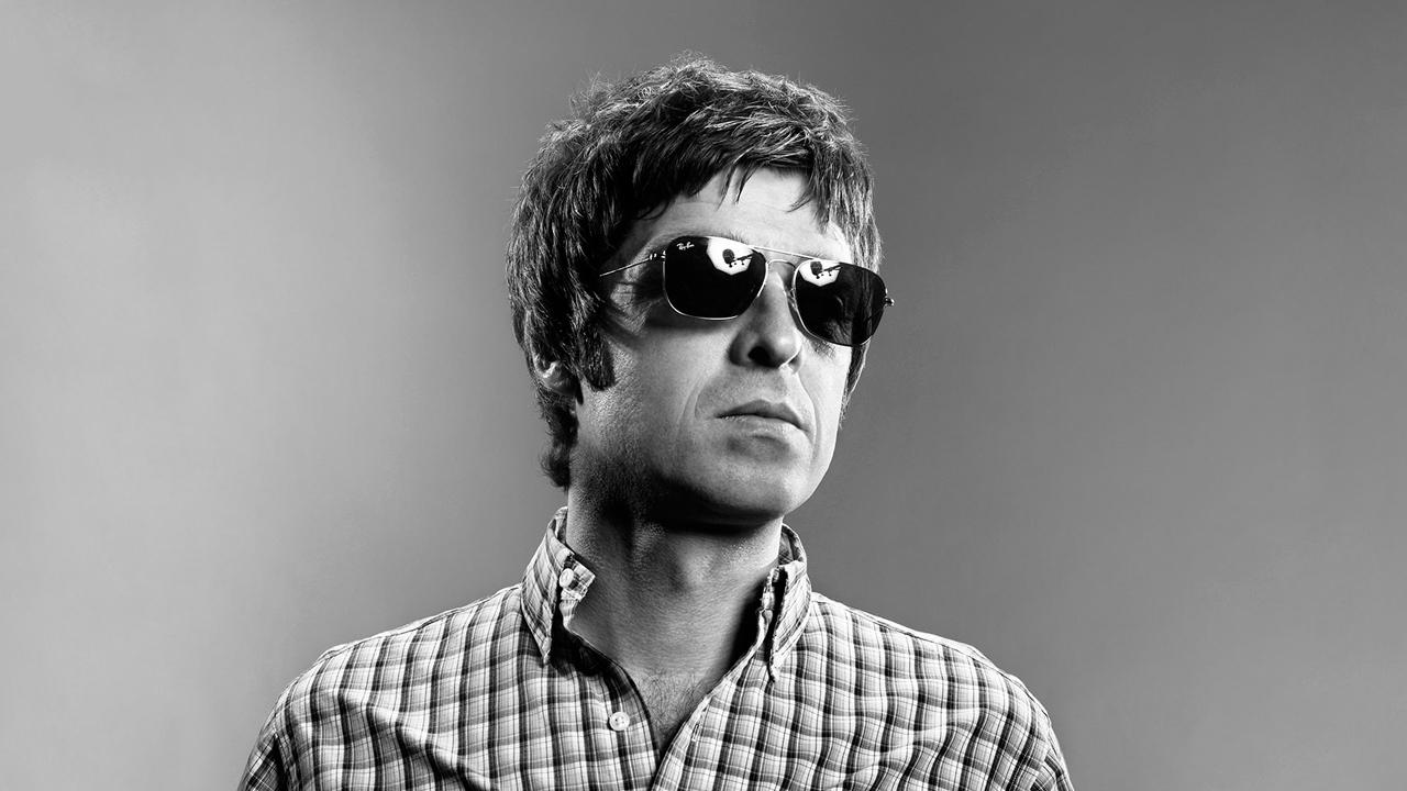 Noel Gallagher's High Flying Birds: International Magic Live At The O2 Background